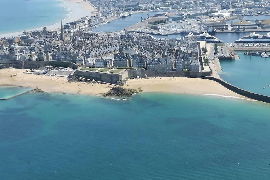 Garden Cove Apartment Saint-Malo 0*,  France